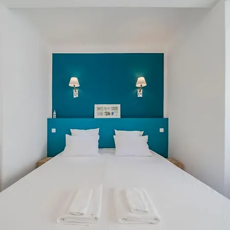 Brand New One Bedroom Heart Of Cannes!!